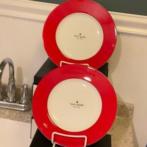 Kate Spade ONE 2Pc Set RUTHERFORD CIRCLE RED 9.5” Accent Plates BNW Tags